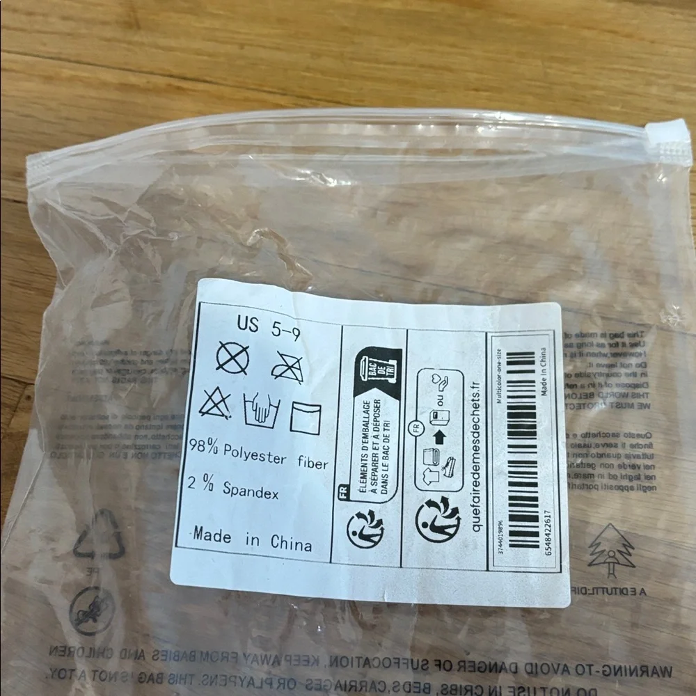Brand New Socks Set of 8 Colorful Flower Black White